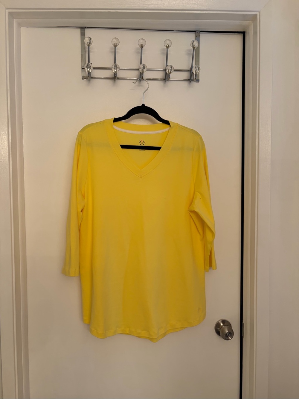 Isaac Mizrahi Bright Yellow V-Neck 3/4 Sleeve Top